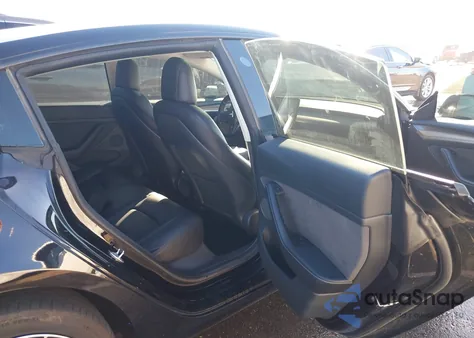 2022 Tesla Model 3 Rear-Wheel Drive from USA, damaged, VIN 5YJ3E1EA6NF371663